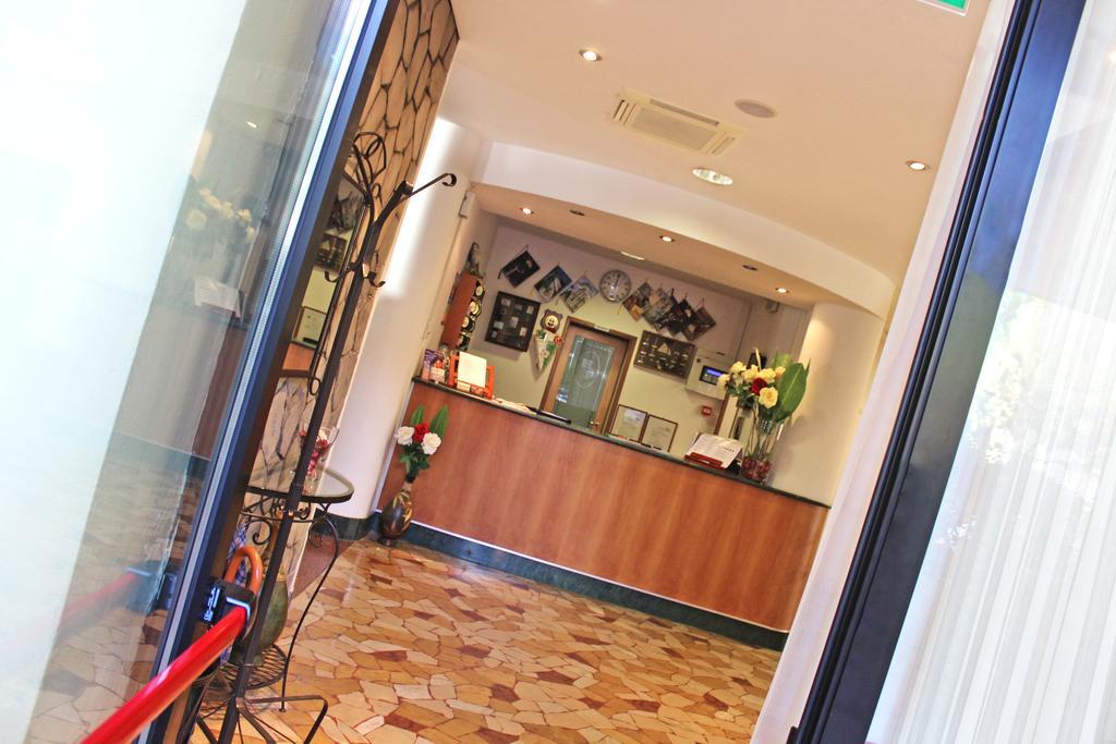 Hotel New Primula Rimini Dış mekan fotoğraf